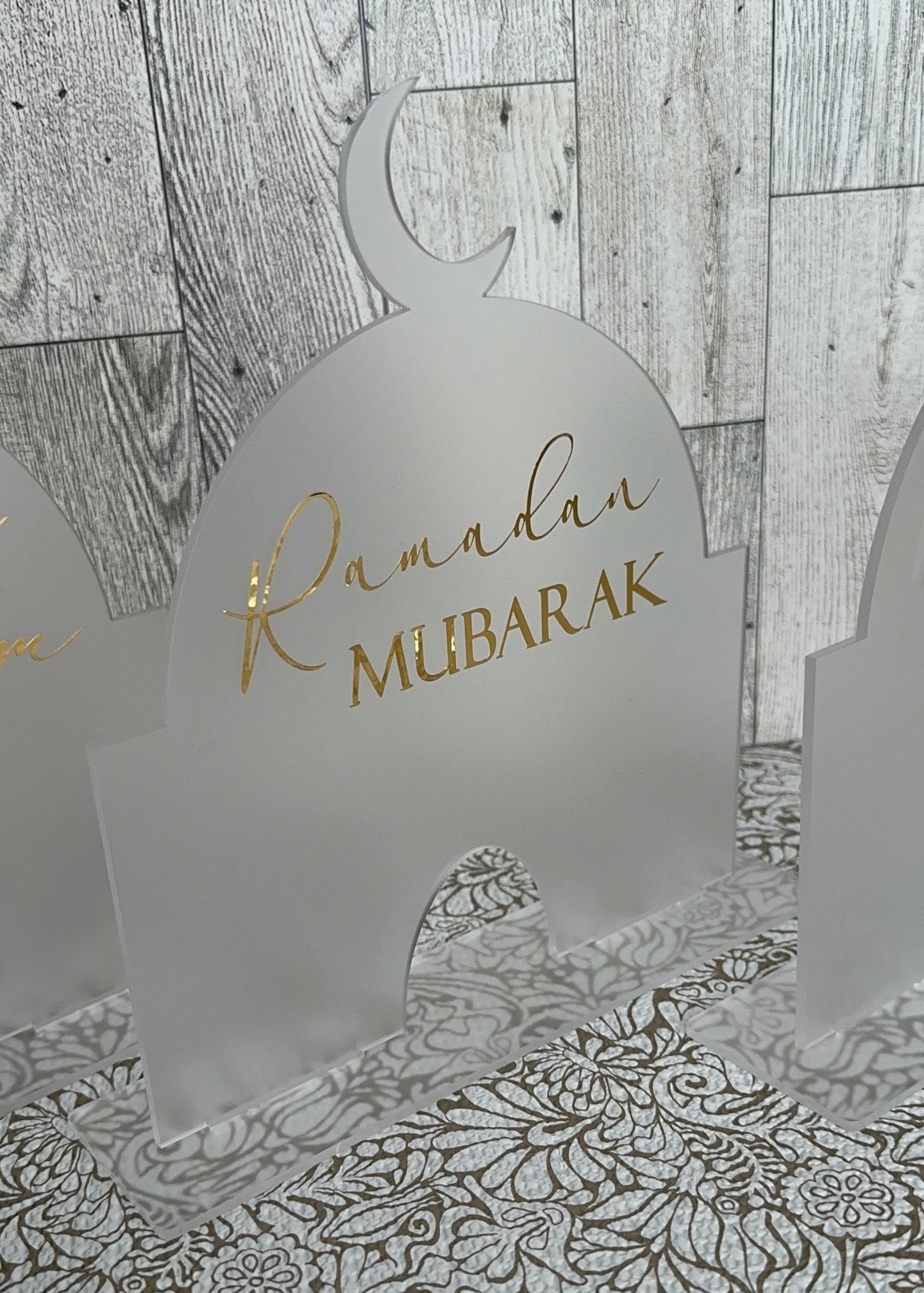 Frosted Acrylic Mosque with Stand - Kunooz Gallery - 