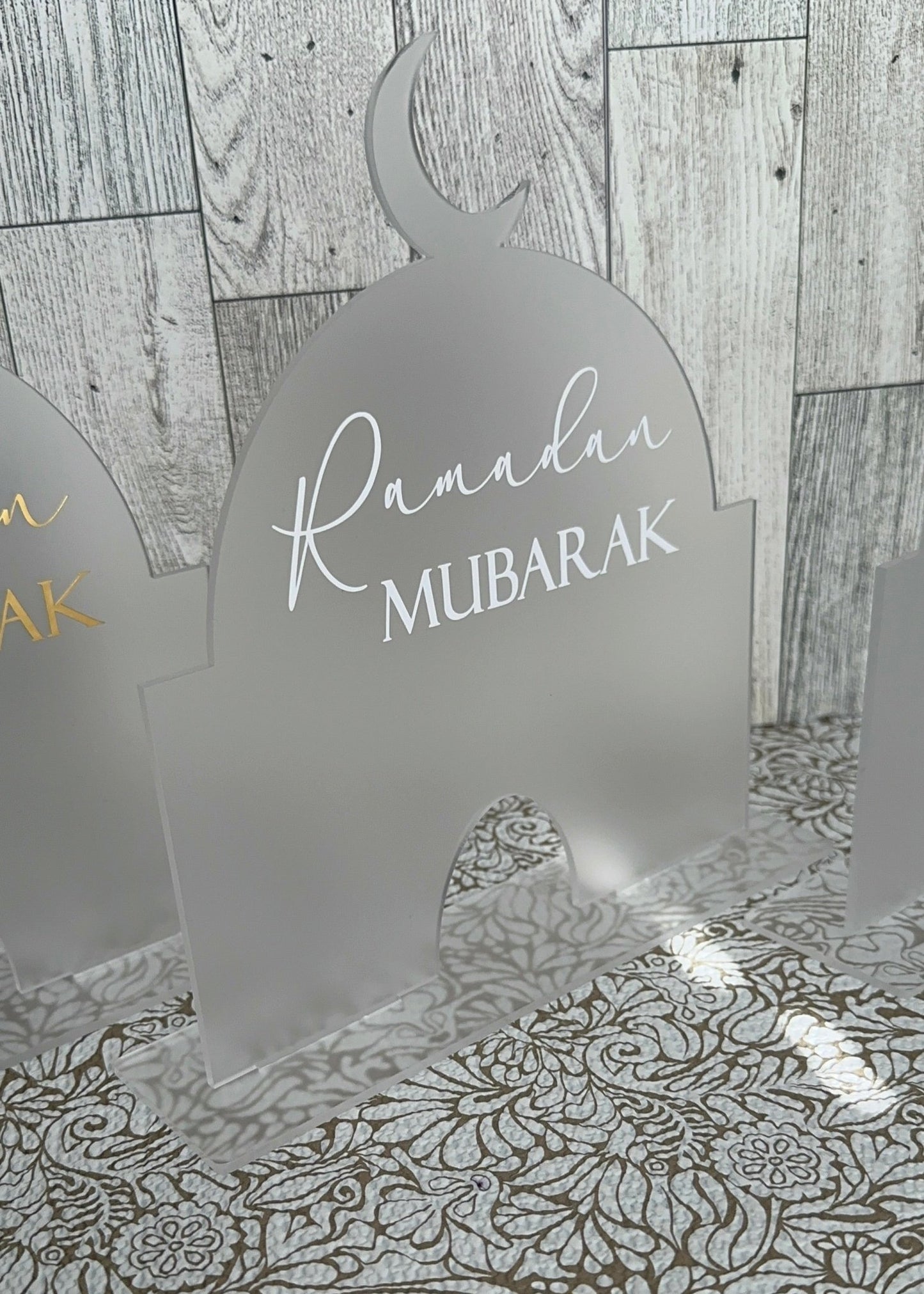 Frosted Acrylic Mosque with Stand - Kunooz Gallery - 