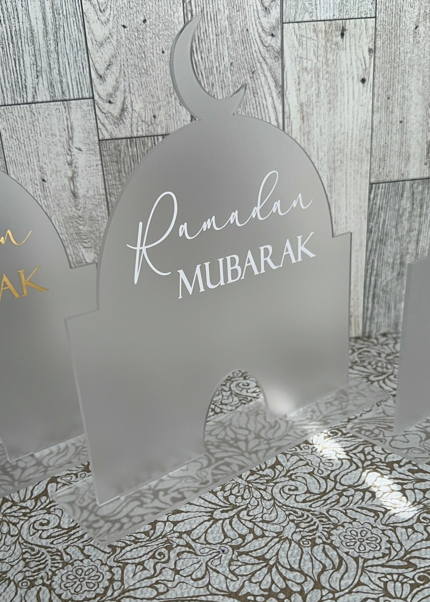 Frosted Acrylic Mosque with Stand - Kunooz Gallery - 