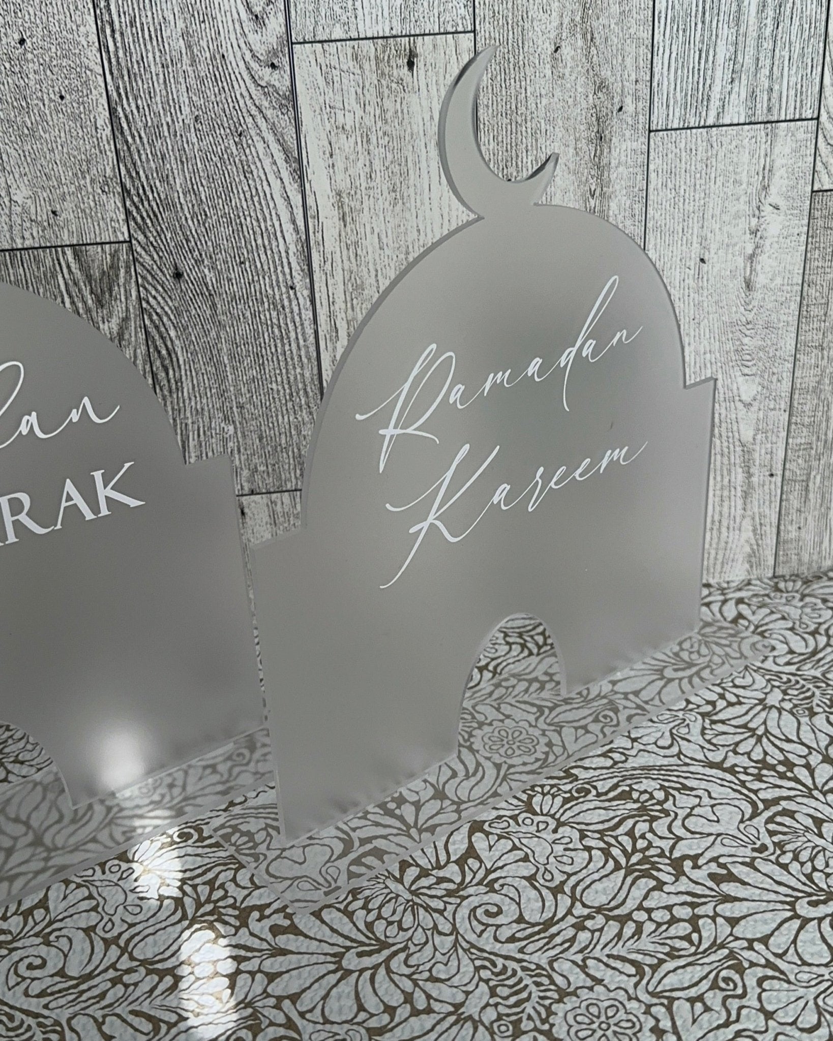 Frosted Acrylic Mosque with Stand - Kunooz Gallery - 